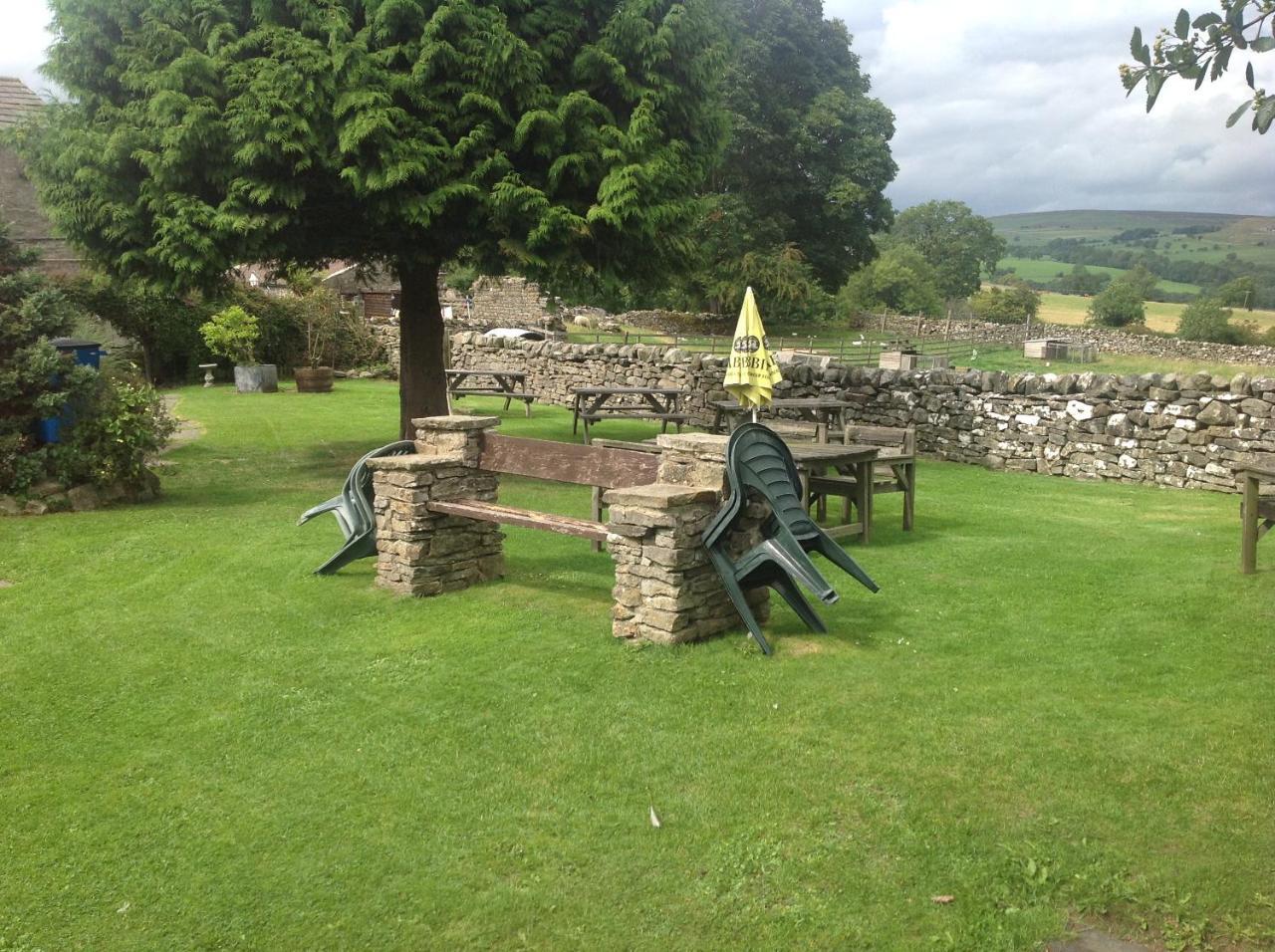 Hotel Bolton Arms Downholme à Richmond  Extérieur photo